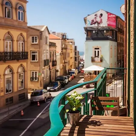 Lighthouse * Порту