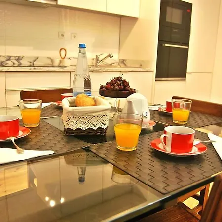 Lighthouse Apartment *