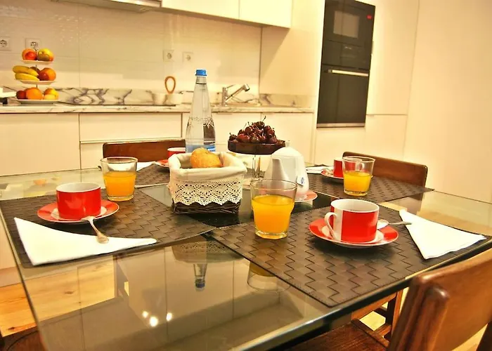 Lighthouse Apartament *